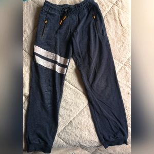 Tag boys pants. Size 10
